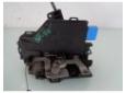 broasca dreapta fata vw jetta 1.6tdi cay 3d1837016ac