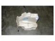 broasca usa fata volkswagen golf 5 (1k1) 2003/10-2009/02