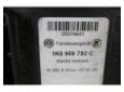 modul macara dreapta fata vw golf 5 1k0959792c