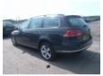 vindem geam lateral spate de vw passat 2.0tdi 3cz an 2011