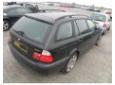 vindem piese caroserie bmw 318 i combi