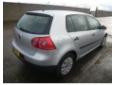 vindem usa fata vw golf 5 an 2004-2007