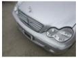 vindem usa si oglinda mercedes c 220 cdi