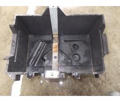 2s6t10723cc carcasa baterie ford fiesta 1.4tdci