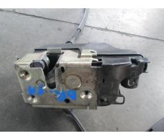 8200008431 broasca usa dreapta fata renault laguna 2 1.9dci combi