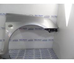 aripa dreapta fata peugeot 307 an 2004