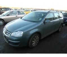 aripa dreapta fata  vw golf 5 combi