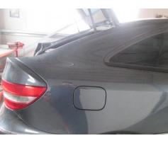 aripa dreapta spate mercedes c 220