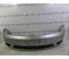 bara fata ford fiesta an 2001