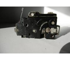 broasca dreapta spate vw passat 3b4839016a