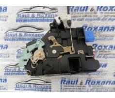 broasca usa stanga spate vw golf 5 1.6fsi cod motor blf