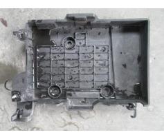 carcasa baterie 8200166032 renault megane 1.5dci k9kd3