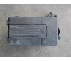 carcasa baterie  volkswagen passat variant (3c5) 2005/08-2010/08