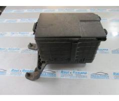 carcasa baterie vw touran 2.0tdi bkd 1k0915335b
