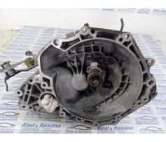 cutie viteza 5 trepte opel astra h 1.6b z16xer