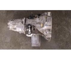 dezmembrez audi a4 avx