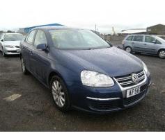 geam fata de vw jetta 1.9tdi bxe 77kw