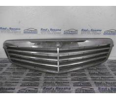 grila fata mercedes c 204 220 cdi