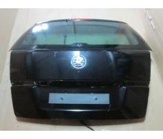 hayon spate opel zafira b