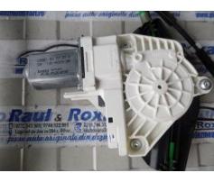 motoras macara dreapta fata audi a4 2.0tdi cag 8k0959801a