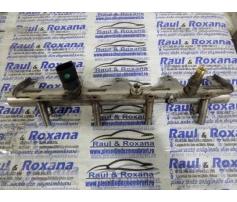rampa injectoare audi a4 2.0fsi 06f133317g