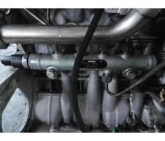 rampa injectoare peugeot 206 1.4hdi 8hx 0445214028