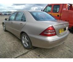 aripa stanga fata mercedes clasa c (w203) 2000/05-2007/02