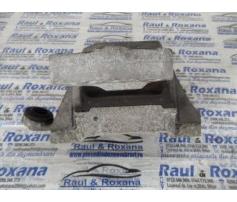 tampon motor opel insignia 2.0cdi 13227717