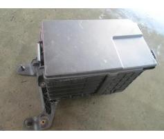 vindem carcasa baterie vw golf 5 2.0tdi bkd cod 1k0915443