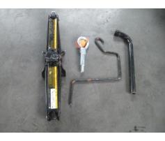 vindem cric opel zafira b 1.7cdti