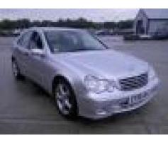 vindem far de mercedes c220 (w203) an 2005