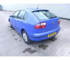 vindem faruri seat leon 1400b axp