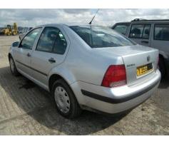 vindem janta aliaj pentru vw bora 1.6 azd an 2004
