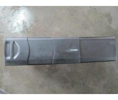 vindem magazie cd bmw 320 e90 2.0d