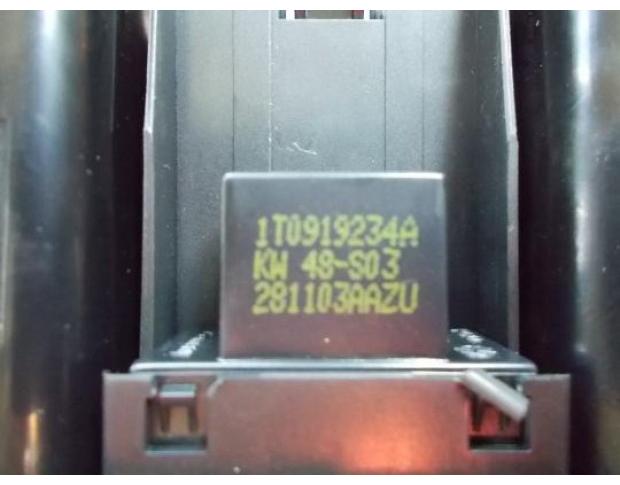 1t0919234a buton avarie vw touran 2.0tdi bkd