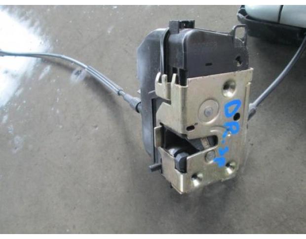 8200008431 broasca usa dreapta spate renault laguna 2 1.9dci combi