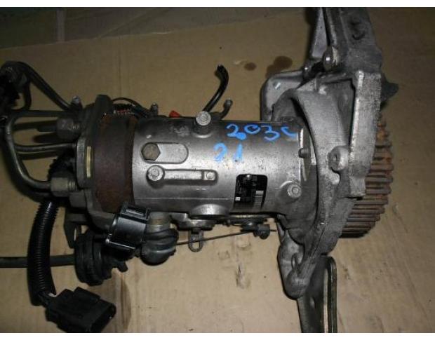 8448b203c pompa de injectie renault
