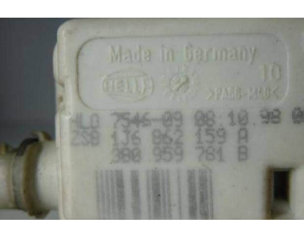 actuator portbagaj vw golf 4 380959781b