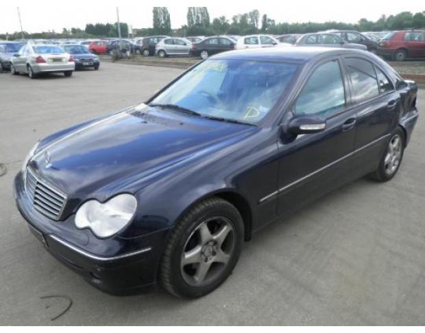 aripa stanga fata mercedes clasa c (w203) 2000/05-2007/02
