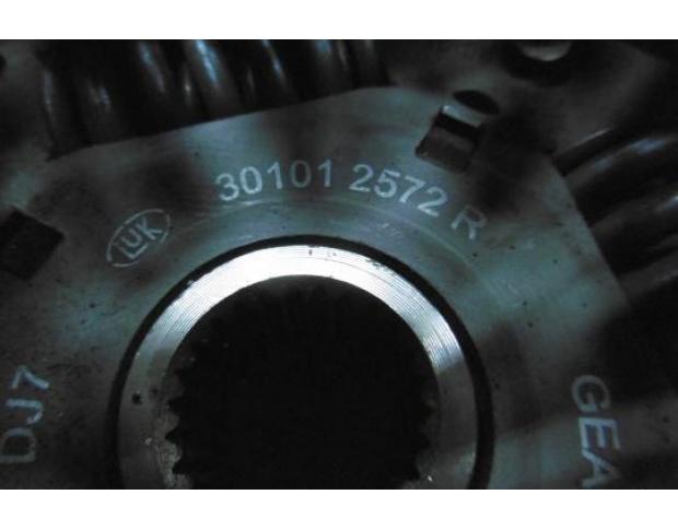 ambreiaj volanta renault captur 1.5dci 301012572r