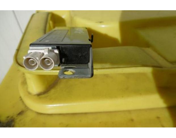 amplificator antena audi a4 8k 8k9035225