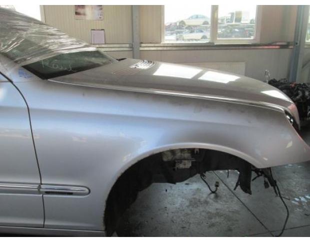 aripa dreapta fata mercedes c 270 cdi din dezmembrari
