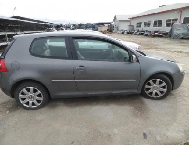 aripa dreapta fata vw golf 5 2.0tdi