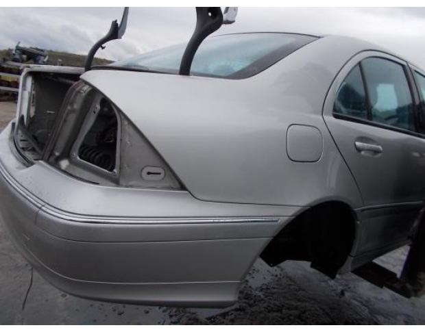 aripa dreapta spate mercedes c 203