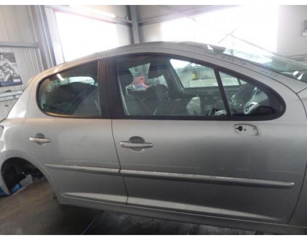 aripa dreapta spate peugeot 207 1.6hdi