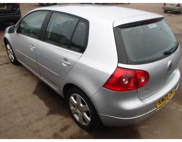 aripa dreapta spate vw golf 5 1.9tdi bxe