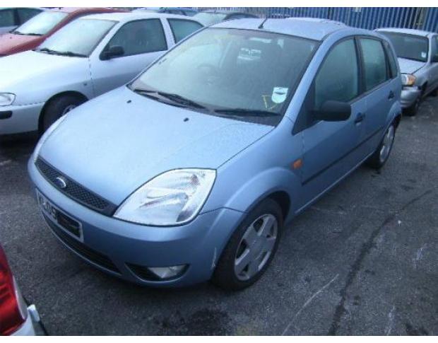 aripa stanga fata ford fiesta 1.3b