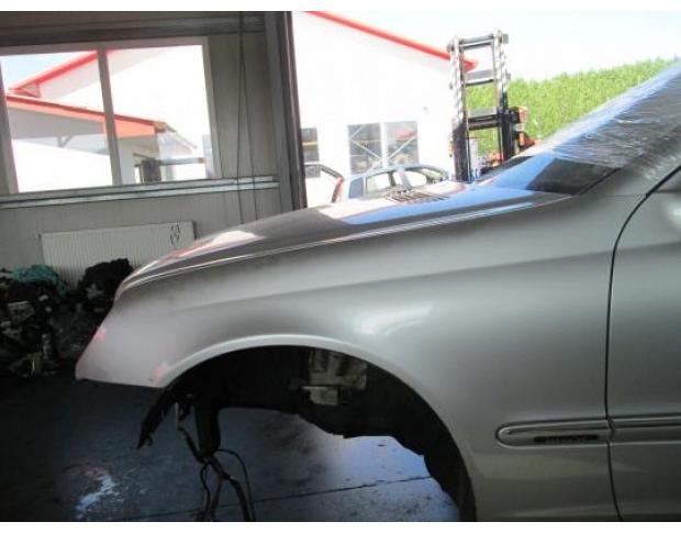 aripa stanga fata mercedes c 270 din dezmembrari