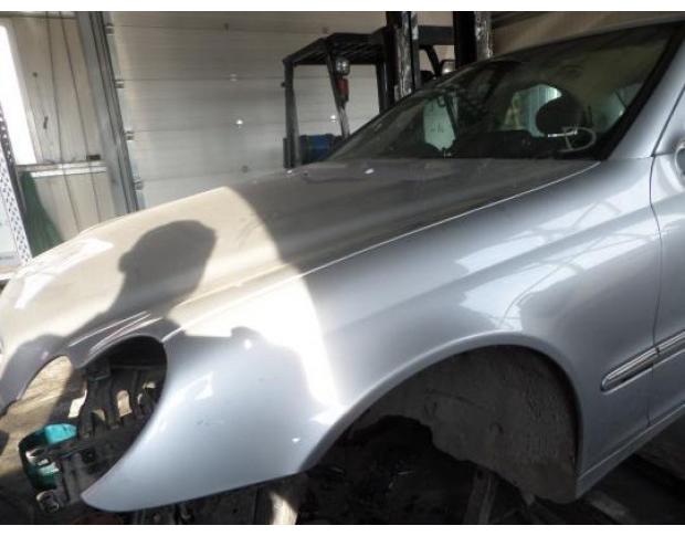 aripa stanga fata mercedes clasa c (w203) 2.2cdi