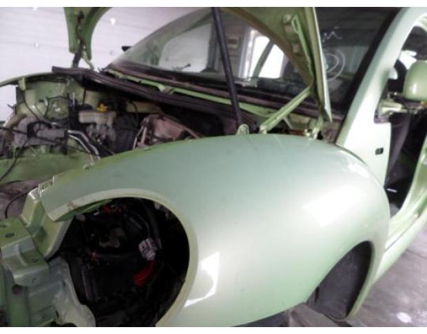 aripa stanga fata vw new beetle 2.0b